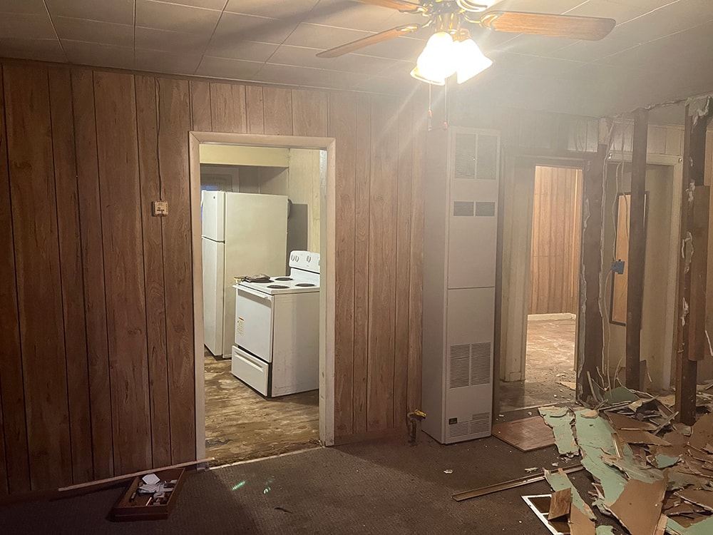 Rental home full remodel — kitchen, bathroom, bedrooms, and flooring — Findlay, Ohio